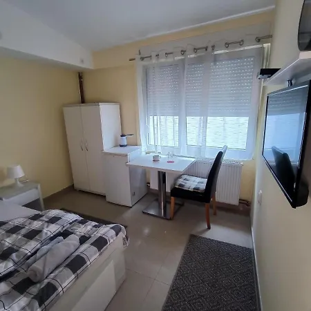 Studio Apartments Maksimovic Nis Exterior photo