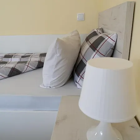 Studio Apartments Maksimovic Nis Exterior photo